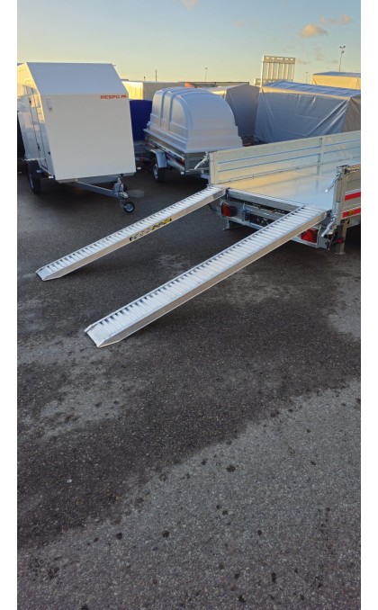 Aliuminės rampos 65x25NB 2050 - 2600kg G užkabinimas