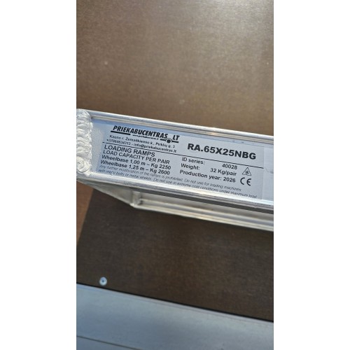 Aliuminės rampos 65x25NB 2050 - 2600kg G užkabinimas