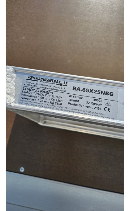 Aliuminės rampos 65x25NB 2050 - 2600kg G užkabinimas