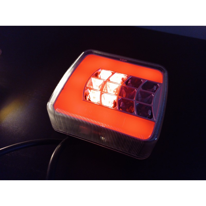 LED priekabos žibintai tvirtinami magnetu,su laidu 7.5m+2.5m ir 7PIN kištuku (L1852)