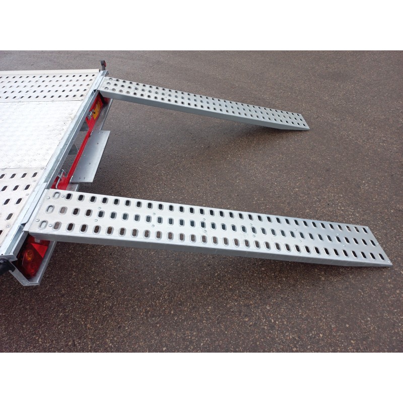 Priekaba Besttrailers INDIANA 8,5x2,1m 3500kg R13C. Dengtas