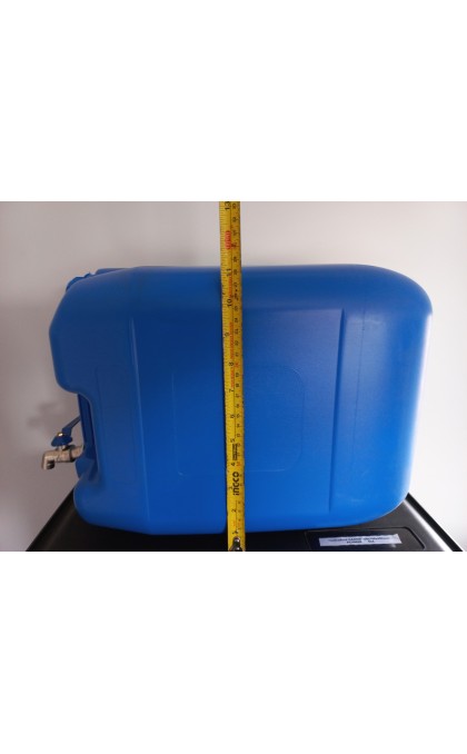 Kanistras plastikinis 20L su kraneliu ( mėlynas )