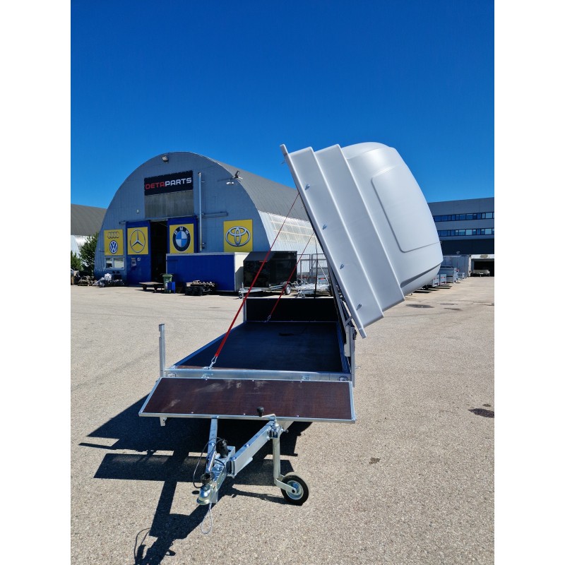 Priekaba BRENTEX BREN-3015FB-2L-750 su plastikiniu dangčiu