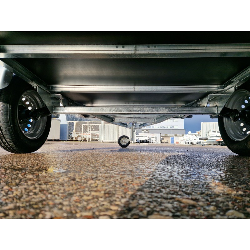 Priekaba Vesta L20