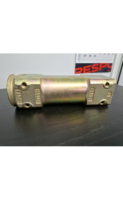 Inercinio sukabinimo Knott 3500kg metalinė įvorė