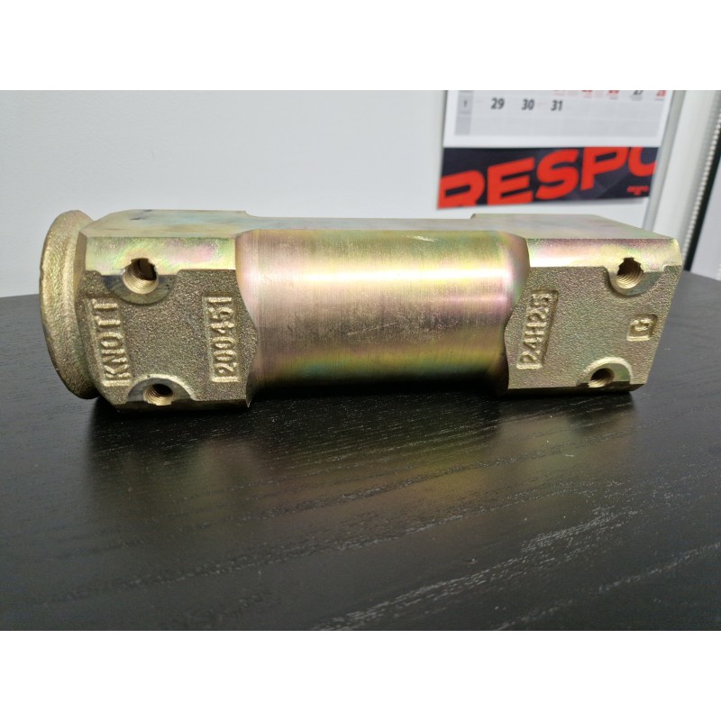 Inercinio sukabinimo Knott 3500kg metalinė įvorė
