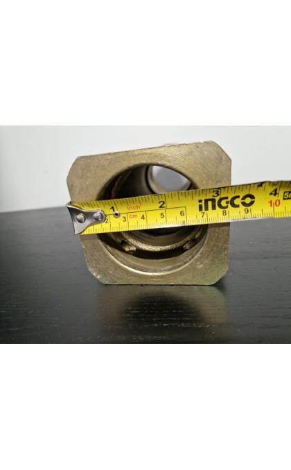 Inercinio sukabinimo Knott 3500kg metalinė įvorė