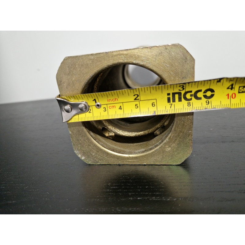 Inercinio sukabinimo Knott 3500kg metalinė įvorė