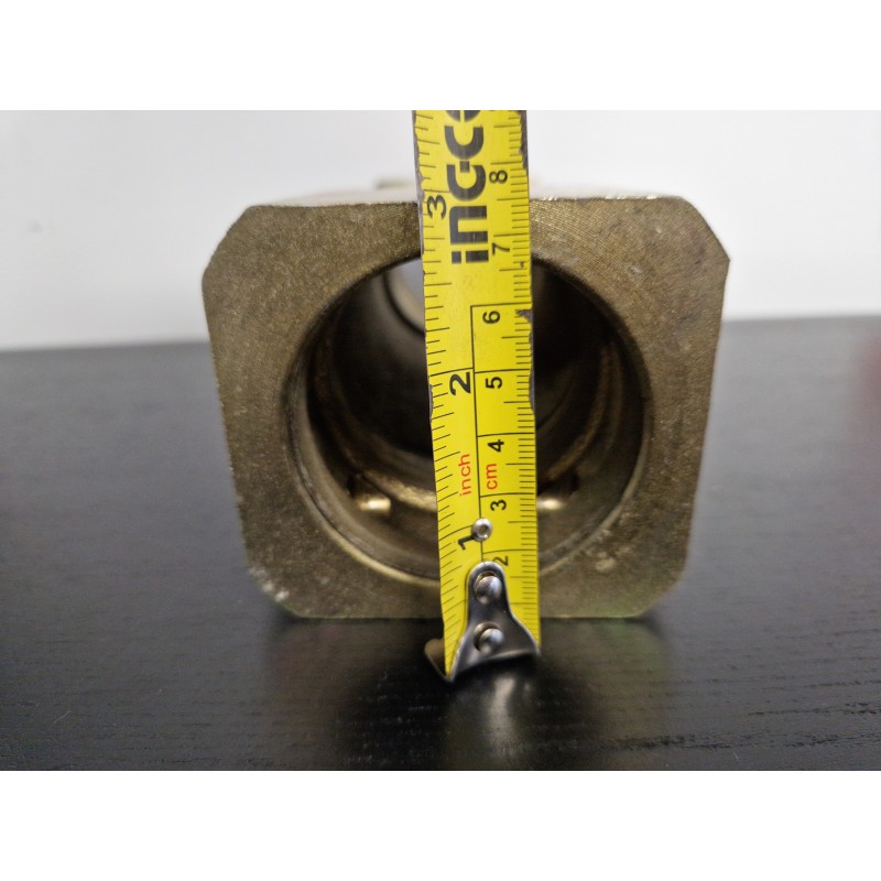 Inercinio sukabinimo Knott 3500kg metalinė įvorė