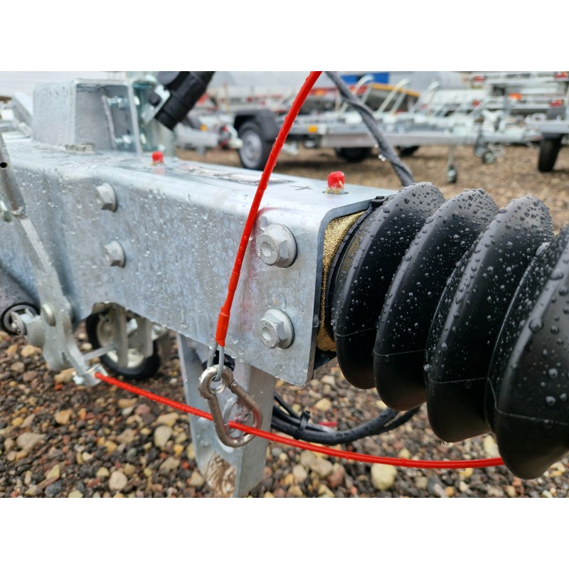 Inercinio sukabinimo Knott 3500kg metalinė įvorė