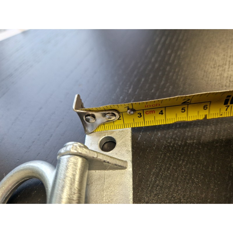 Šoninio tvirtinimo kilpa 90x23, ⌀28mm