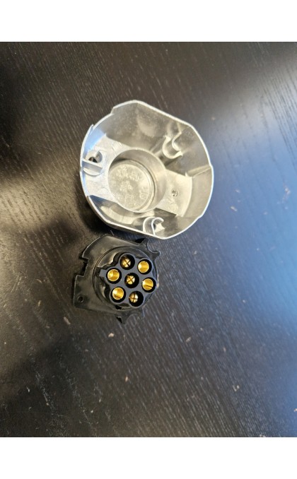 Jungtis lizdas 12v duraliuminis 7pin