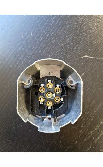 Jungtis lizdas 12v duraliuminis 7pin