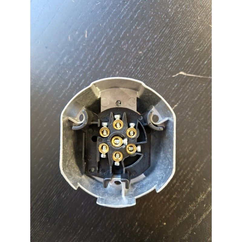Jungtis lizdas 12v duraliuminis 7pin