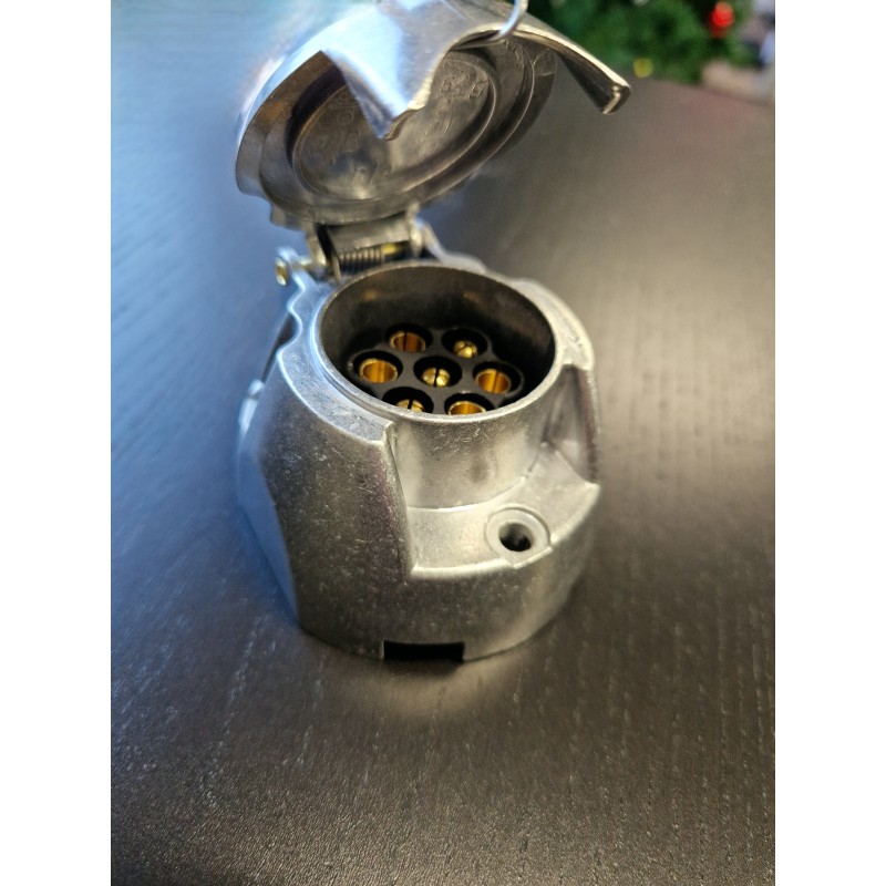 Jungtis lizdas 12v duraliuminis 7pin